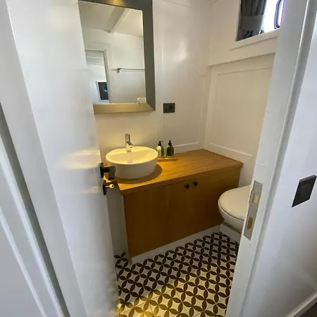 船屋 Yacht