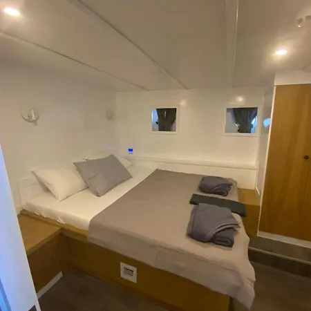 Yacht * 费特希耶